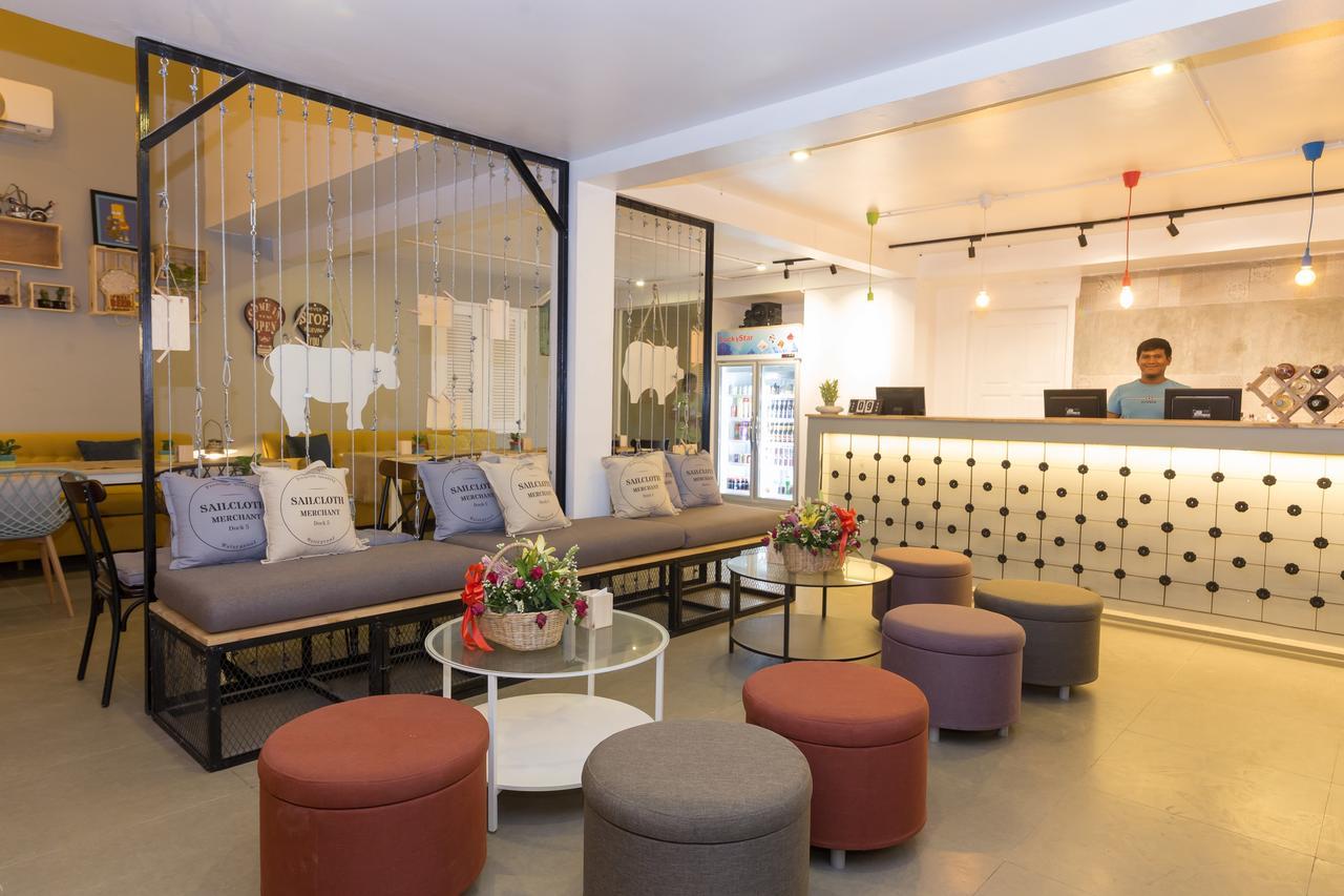 Oops Hostel Сиемрип Экстерьер фото