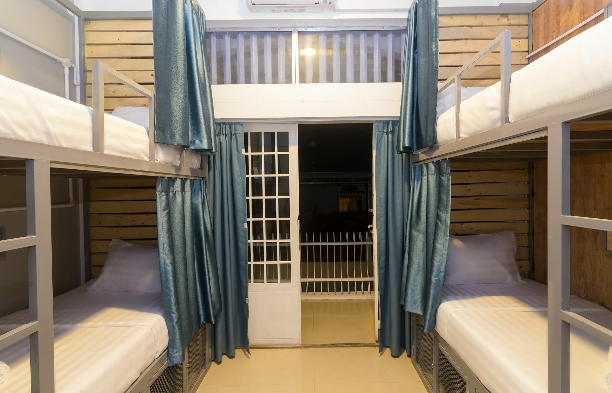 Oops Hostel Сиемрип Экстерьер фото